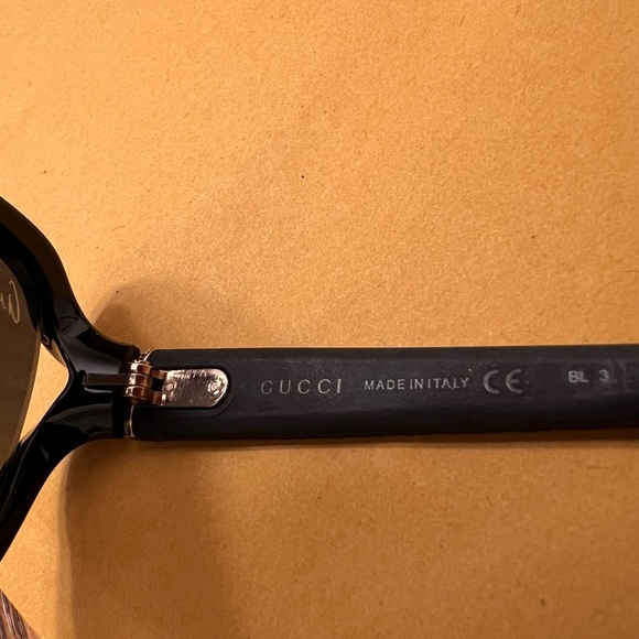 Authentic Gucci Sunnies (sunglasses), Dk Brown Lenses and Frames. Made in Italy - Picture 11 of 13